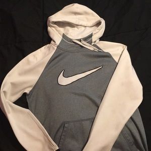 Nike Therma-Fit Sweater